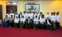 Keputusan rapat Syuriyah–Mustasyar PBNU bersifat final dan mengikat Keputusan rapat Syuriyah–Mustasyar PBNU bersifat final dan mengikat