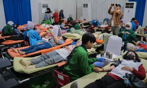 Rano Karno harap kegiatan donor darah di Jakarta berkesinambungan