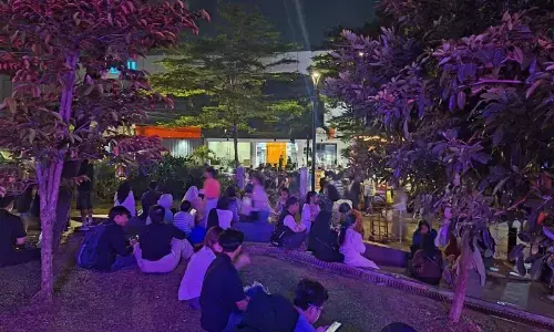 Tim medis siaga di Blok M dan Ragunan saat Tahun Baru 2026