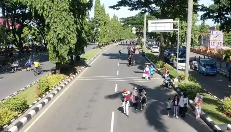 Car Free Night Bogor juga hadir di Tegar Beriman saat malam Tahun Baru Car Free Night Bogor juga hadir di Tegar Beriman saat malam Tahun Baru