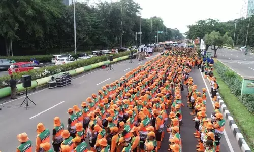 1.095 petugas DLH jaga kebersihan tempat wisata selama masa liburan 1.095 petugas DLH jaga kebersihan tempat wisata selama masa liburan