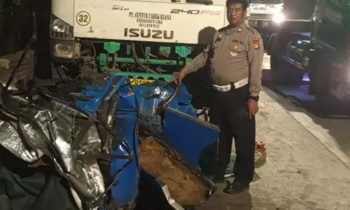 Bajai ringsek akibat kecelakaan beruntun di Cilincing