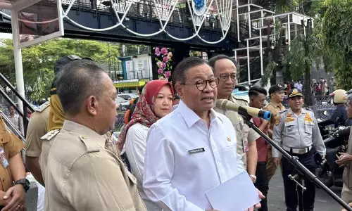 Rabu sore, jalan protokol utama ditutup untuk kendaraan pribadi