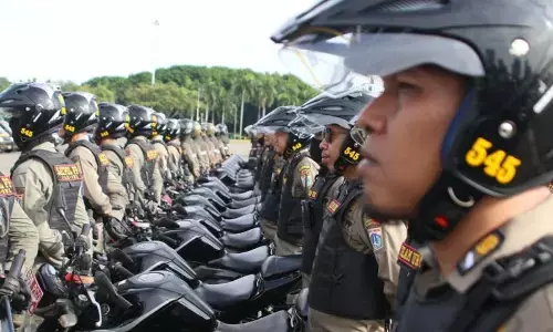 Personel URC Satpol PP DKI dikerahkan saat malam pergantian tahun Personel URC Satpol PP DKI dikerahkan saat malam pergantian tahun