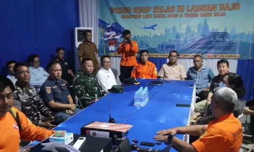 Tokoh agama dan adat dilibatkan cari korban kapal tenggelam di NTT Tokoh agama dan adat dilibatkan cari korban kapal tenggelam di NTT