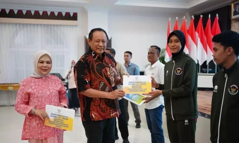 Pemprov beri bonus atlet Gorontalo di SEA Games Pemprov beri bonus atlet Gorontalo di SEA Games