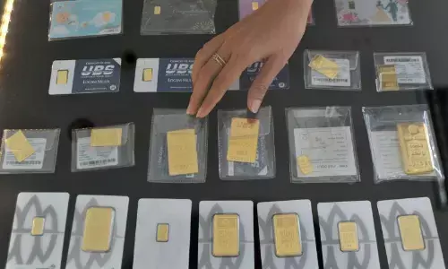 Emas UBS dan Galeri24 di Pegadaian kompak anjlok di penghujung tahun