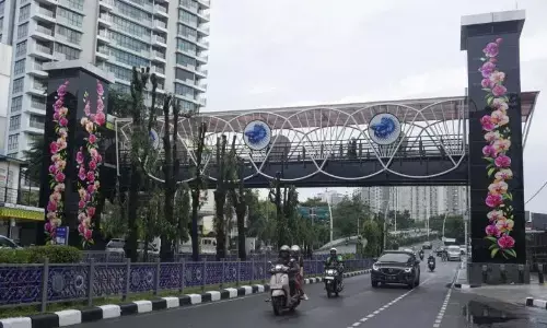 Legislator minta warga ikut jaga keamanan dua JPO baru di Jakarta