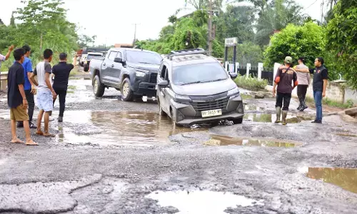 Rusak, Jalan Nasional Muba-Mura ditangani darurat jelang ganti tahun