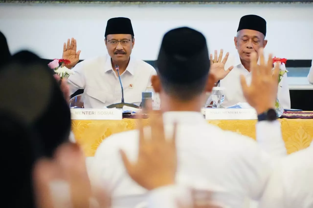 Refleksi akhir 2025, Gus Ipul: Kemensos jalankan 3 mandat utama Presiden Refleksi akhir 2025, Gus Ipul: Kemensos jalankan 3 mandat utama Presiden