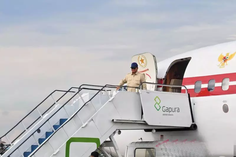 Prabowo kembali ke Jakarta usai rampung tinjau Tapsel dan Aceh Tamiang