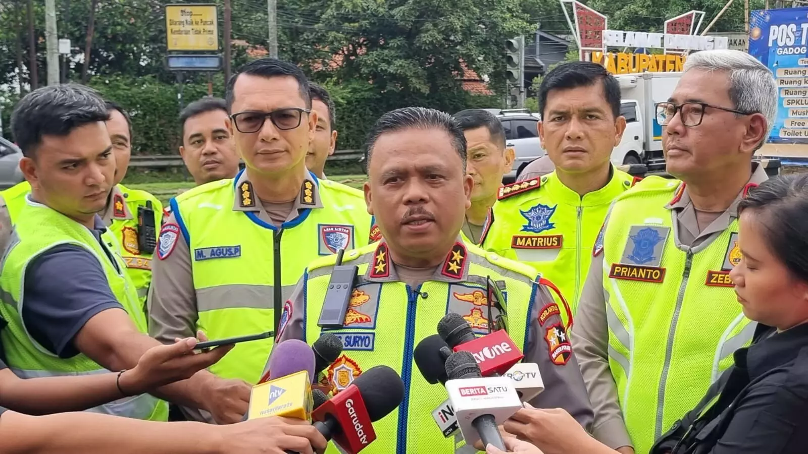 Kakorlantas tinjau Pos Gadog, evaluasi skema lalu lintas jelang arus balik puncak Kakorlantas tinjau Pos Gadog, evaluasi skema lalu lintas jelang arus balik puncak