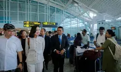 Menpar sebut wisatawan Nusantara sebagai kekuatan pariwisata Indonesia Menpar sebut wisatawan Nusantara sebagai kekuatan pariwisata Indonesia