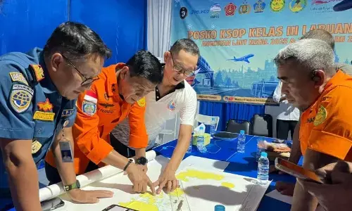 Basarnas perpanjang pencarian korban kapal tenggelam di Labuan Bajo Basarnas perpanjang pencarian korban kapal tenggelam di Labuan Bajo