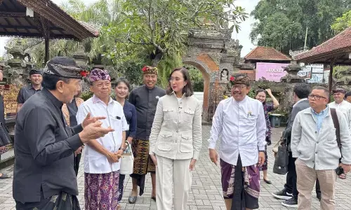 Menpar pantau aktivitas wisata belanja hingga sejarah di Bali