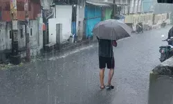 BMKG: Waspada potensi hujan lebat disertai angin kencang di Belitung