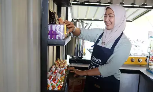 BPKH gandeng BAZNAS RI salurkan dua bantuan Program Kemaslahatan di Jatim