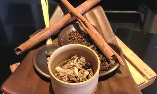 Memanfaatkan herbal rumahan untuk mengatasi flu