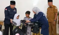 Kembali ke sekolah, BAZNAS berikan perlengkapan belajar untuk penyintas banjir Sumatera Kembali ke sekolah, BAZNAS berikan perlengkapan belajar untuk penyintas banjir Sumatera
