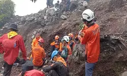 Basarnas libatkan 70 personel untuk cari pendaki hilang di Gunung Slamet