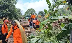Korban tewas banjir bandang Pulau Siau bertambah jadi 14 orang