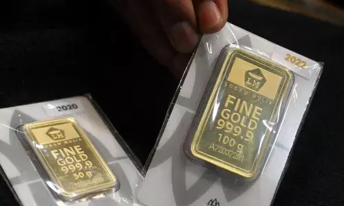 Harga emas Antam naik hingga Rp2,549 juta per gram pada Rabu