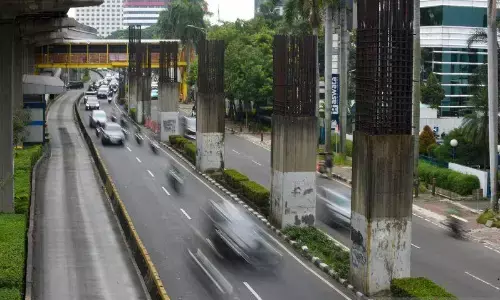 DKI gunakan dana Rp100 miliar untuk bongkar tiang monorel mangkrak