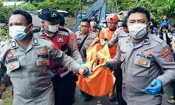 Banjir Sitaro, petugas kembali temukan 1 korban di Kampung Laghaeng Siau Timur Banjir Sitaro, petugas kembali temukan 1 korban di Kampung Laghaeng Siau Timur