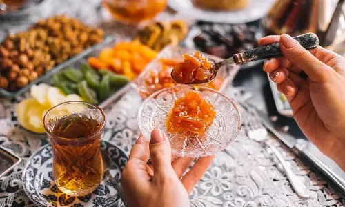 Panduan menyiapkan menu sahur sehat untuk bulan Ramadan 2026