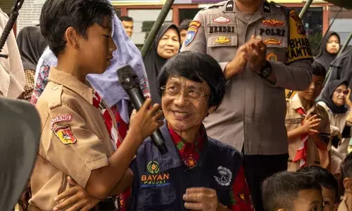 Kak Seto kuatkan psikologis anak-anak terdampak banjir Padang