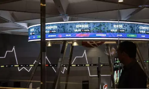 IHSG ditutup melemah seiring “profit taking” pelaku pasar