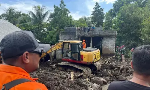 Dua korban hilang banjir bandang Pulau Siau belum ditemukan Dua korban hilang banjir bandang Pulau Siau belum ditemukan