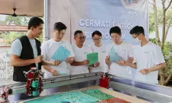 Kolaborasi Cermati Fintech Group-Kertabumi, olah sampah publikasi jadi kerajinan tangan Kolaborasi Cermati Fintech Group-Kertabumi, olah sampah publikasi jadi kerajinan tangan