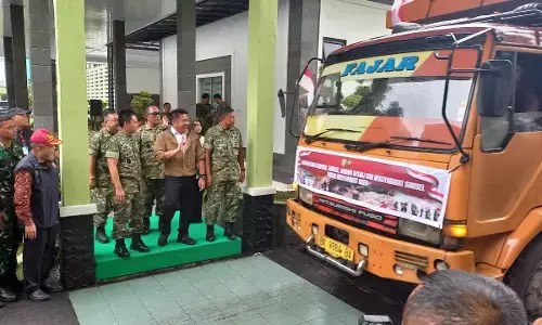 Kodam II/Swj kirim bantuan kebutuhan dasar ke Aceh Tamiang Kodam II/Swj kirim bantuan kebutuhan dasar ke Aceh Tamiang