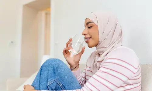 Tips jaga hidrasi tubuh saat puasa ramadan 2026