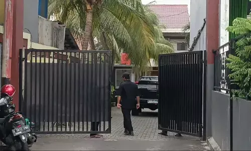Rumah Eks Menag Yaqut Cholil dijaga ketat usai penetapan tersangka KPK