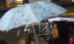 Hujan diprediksi guyur Jakarta Senin pagi hingga malam