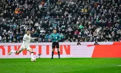 Kevin Diks warnai kemenangan Monchengladbach 4-0 atas Augsburg