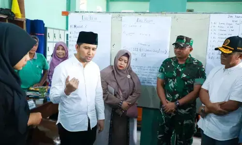 Wagub Jatim pastikan korban keracunan MBG Mojokerto ditangani baik