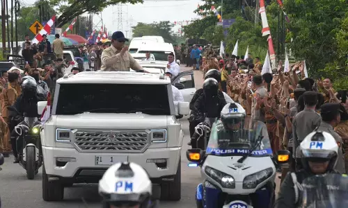 Tinjau SRT di Banjarbaru Kalsel, Presiden Prabowo disambut yel-yel