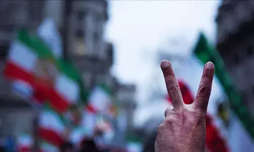 Iran ancam beri balasan keras bila AS lakukan serangan