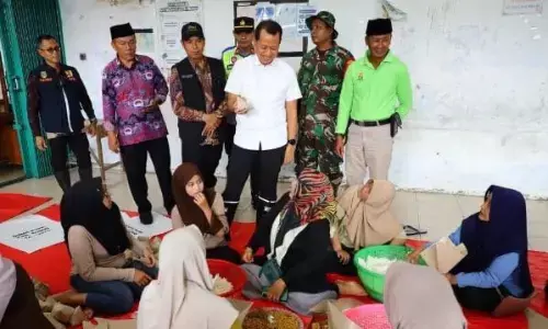 Pastikan penanganan cepat, Bupati Kudus datangi lokasi banjir