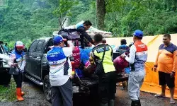 Percepat pemulihan 3.000 warga terisolasi longsor di Jepara, Pertamina peduli salurkan BBM dan sembako