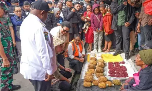 Wapres sambangi Pasar Potikelek Wamena pastilan ekonomi OAP jalan baik