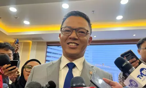 RI masih pantau kondisi WNI di Iran, evakuasi belum diputuskan