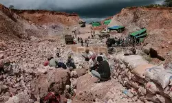 Kilau emas di ujung hukum Kilau emas di ujung hukum