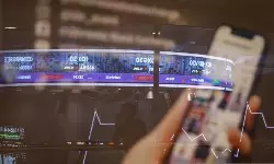 IHSG menguat di tengah kekhawatiran ancaman independensi The Fed