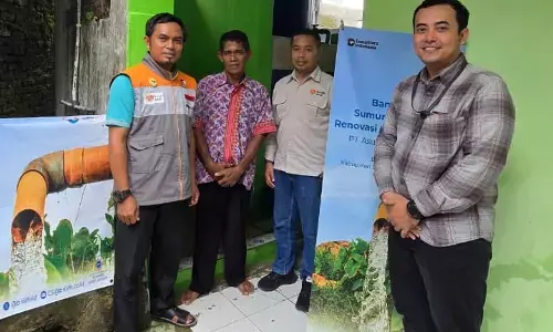 BRI Life beri bantuan air bersih dan sanitasi MCK di desa terdampak banjir bandang di Sukabumi