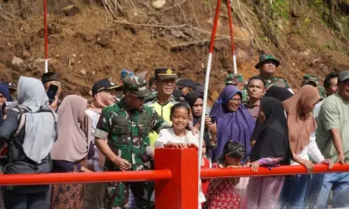TNI berhasil sambungkan konektivitas jalan Malalak pascabencana banjir