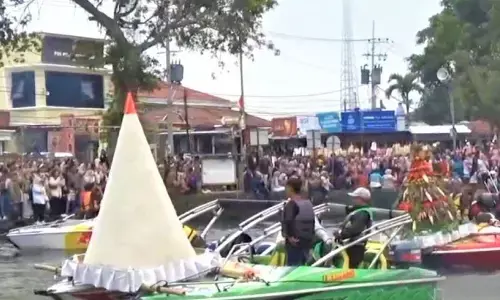Tradisi Labuhan Sarangan di Magetan jadi Warisan Budaya Takbenda